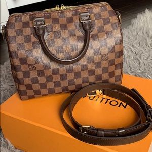 ❗️SOLD❗️♥️LV Speedy 25b♥️